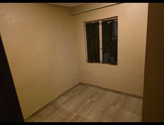 3 BEDROOM PROPERTY TO RENT IN PROTEA GLEN